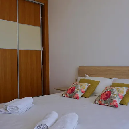 Apartment Sirena First Line - сирена на първа линия Goldstrand