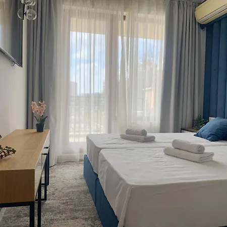 Sirena First Line - сирена на първа линия Golden Sands