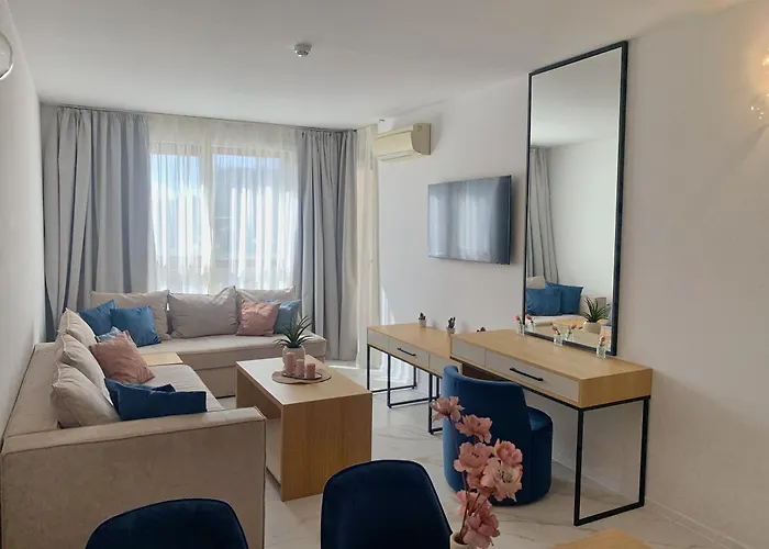 Apartment Sirena First Line - сирена на първа линия Goldstrand